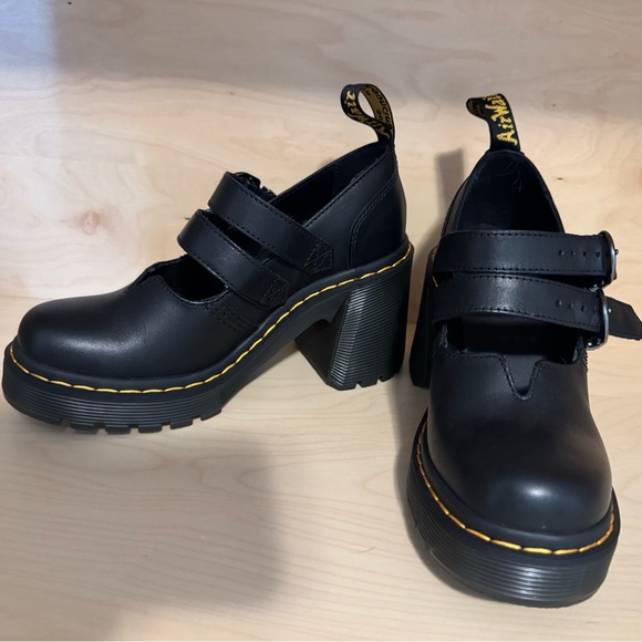 Dr. Martens EVIEE SENDAL LEATHER HEELED SHOES - Picture 2 of 7